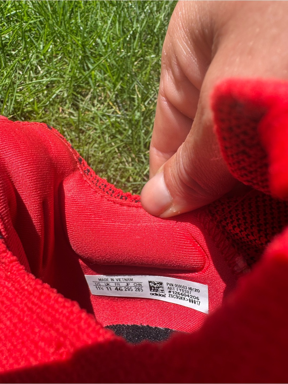 Like new 11.5 Ultraboost 21 Adidas running shoes vivid red - Picture 9 of 10